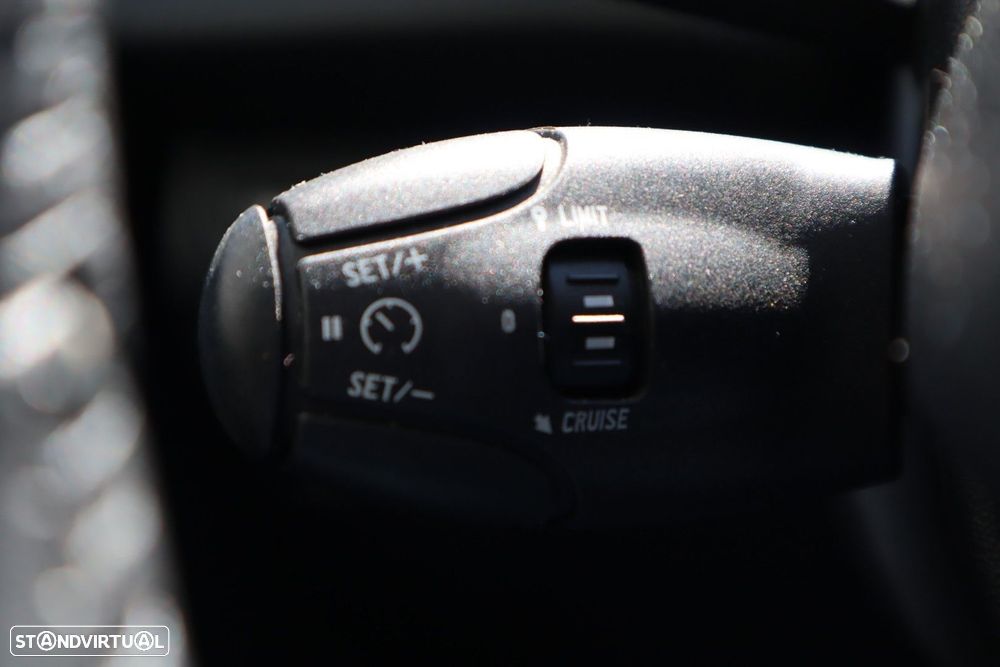 Peugeot 208 1.2 PureTech Style - 21