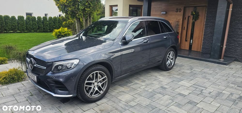Mercedes-Benz GLC 250 d 4Matic 9G-TRONIC AMG Line - 4