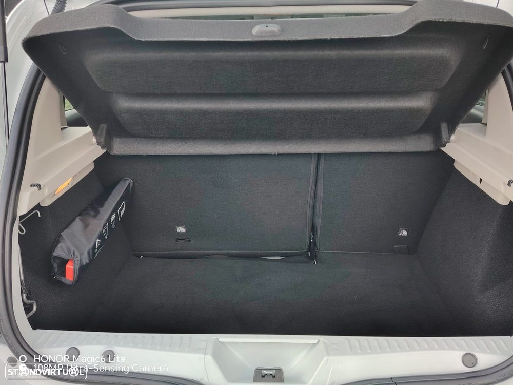 Dacia Sandero 0.9 TCe Comfort - 16