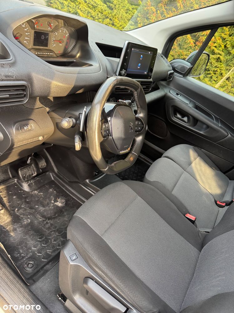 Peugeot Partner  21r 130 HK Niski przebieg 1wł ASO 5 dzwi Euro6.2/ford/opel/citroen - 10