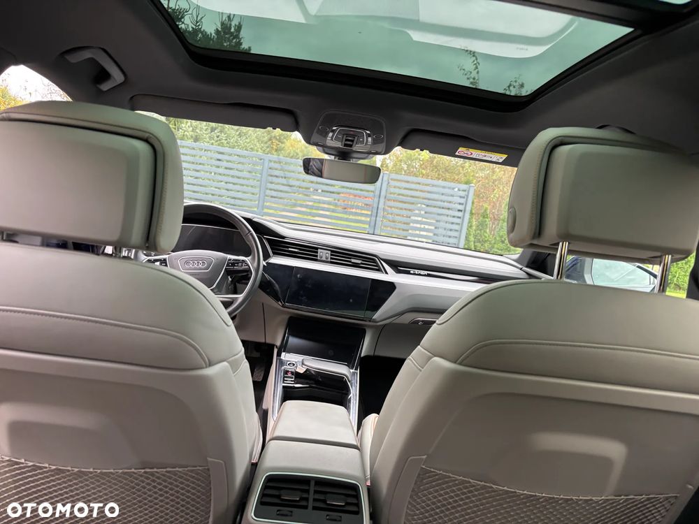 Audi e-tron 55 Quattro S line - 8