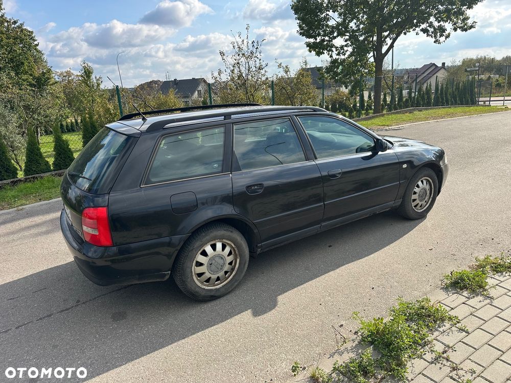 Audi A4 - 4