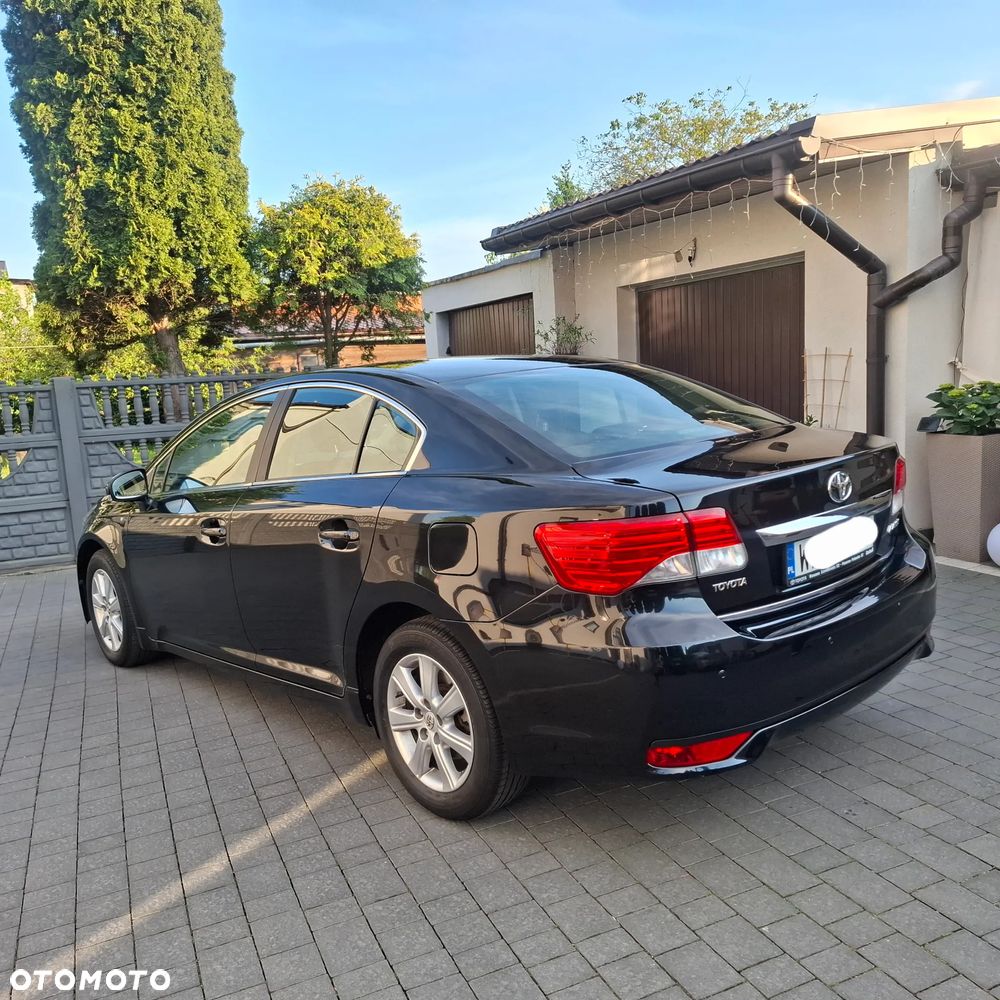 Toyota Avensis - 7