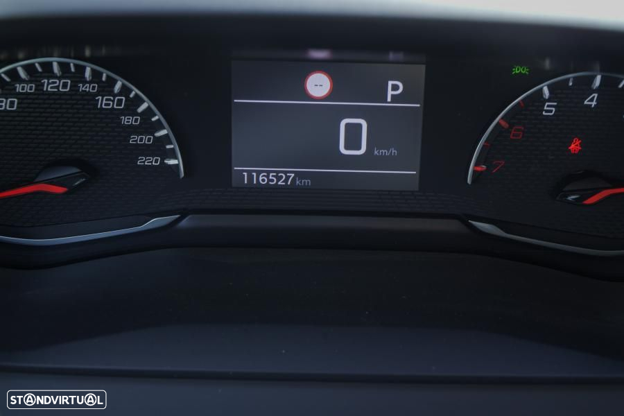 Peugeot 2008 1.2 PureTech Active EAT8 - 16