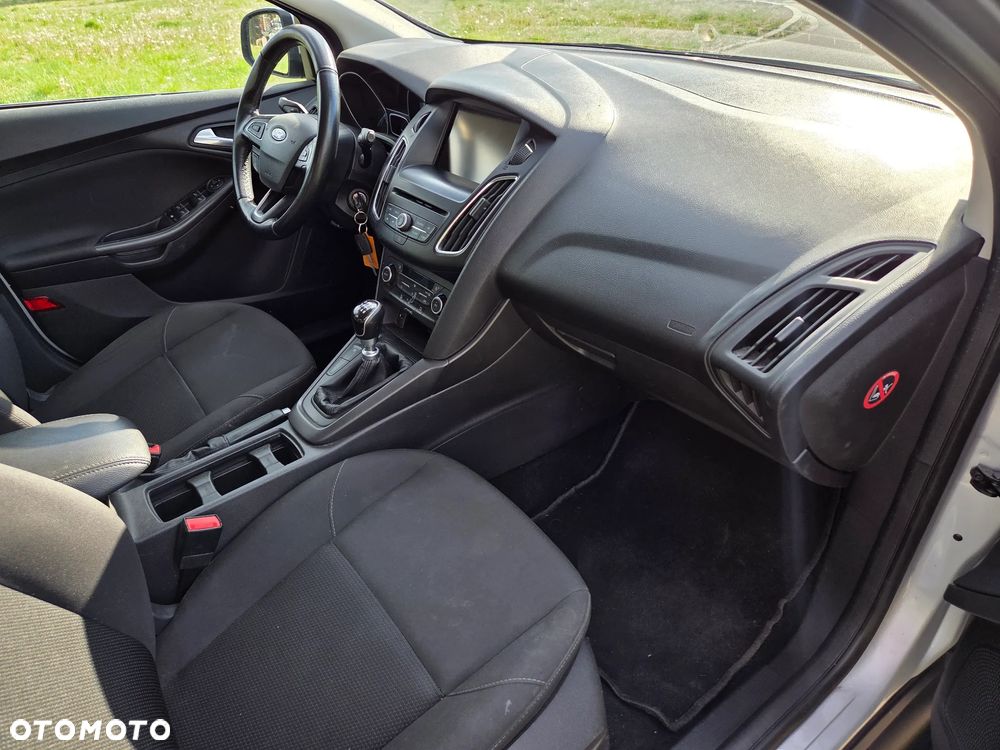 Ford Focus - 17