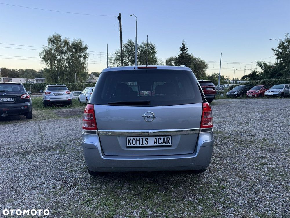 Opel Zafira - 36