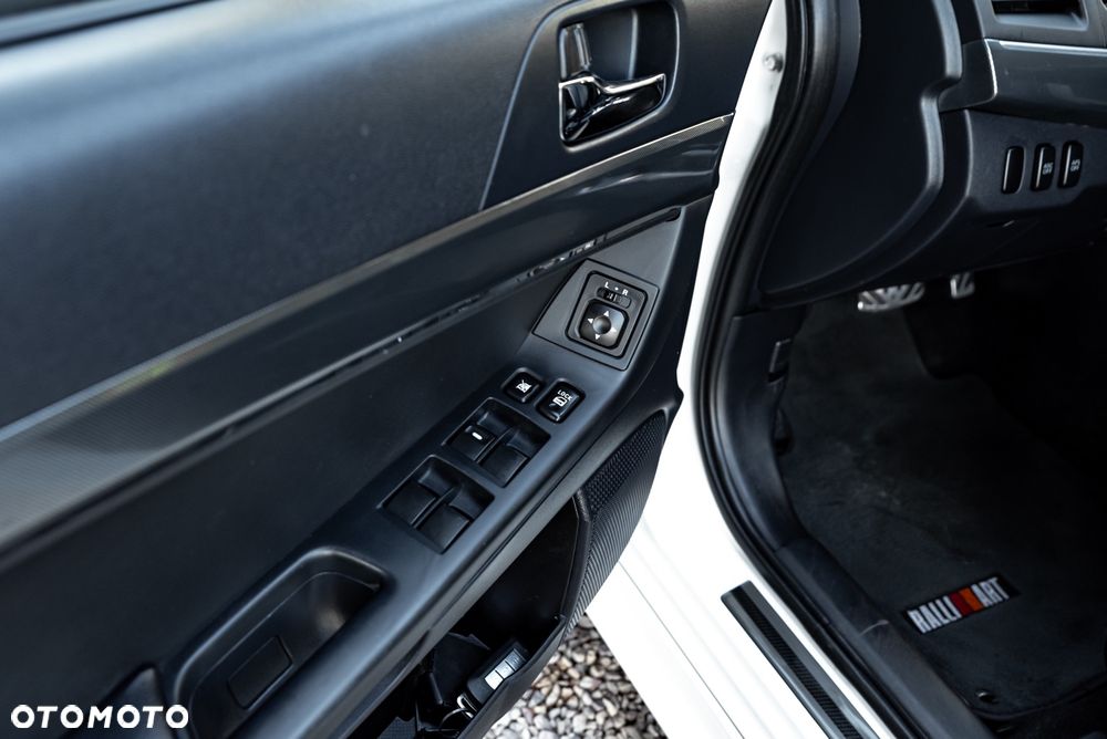 Mitsubishi Lancer 2.0 Ralliart MR - 19