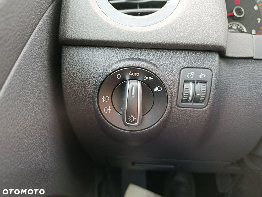 Volkswagen Tiguan - 16