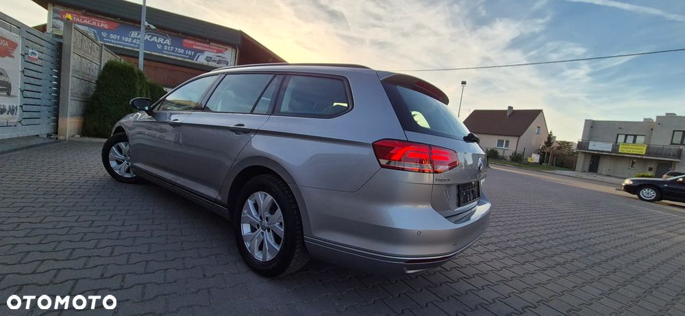 Volkswagen Passat 1.4 TSI (BlueMotion Technology) Comfortline - 10