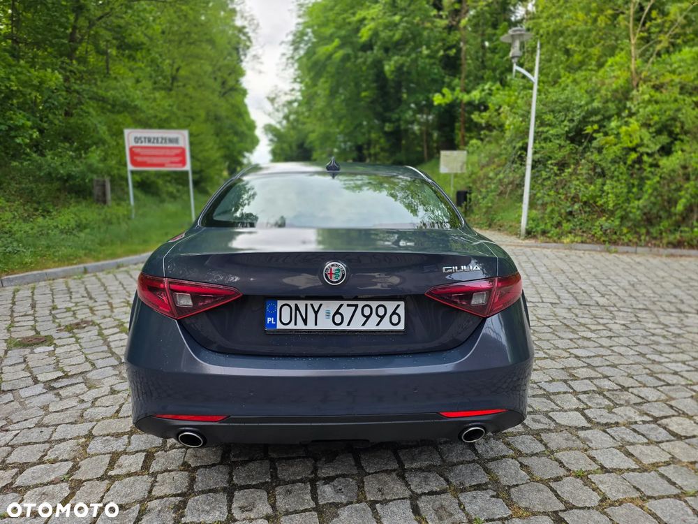 Alfa Romeo Giulia 2.2 D Turbo Super - 14