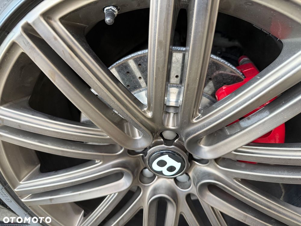 Bentley Continental GT - 12