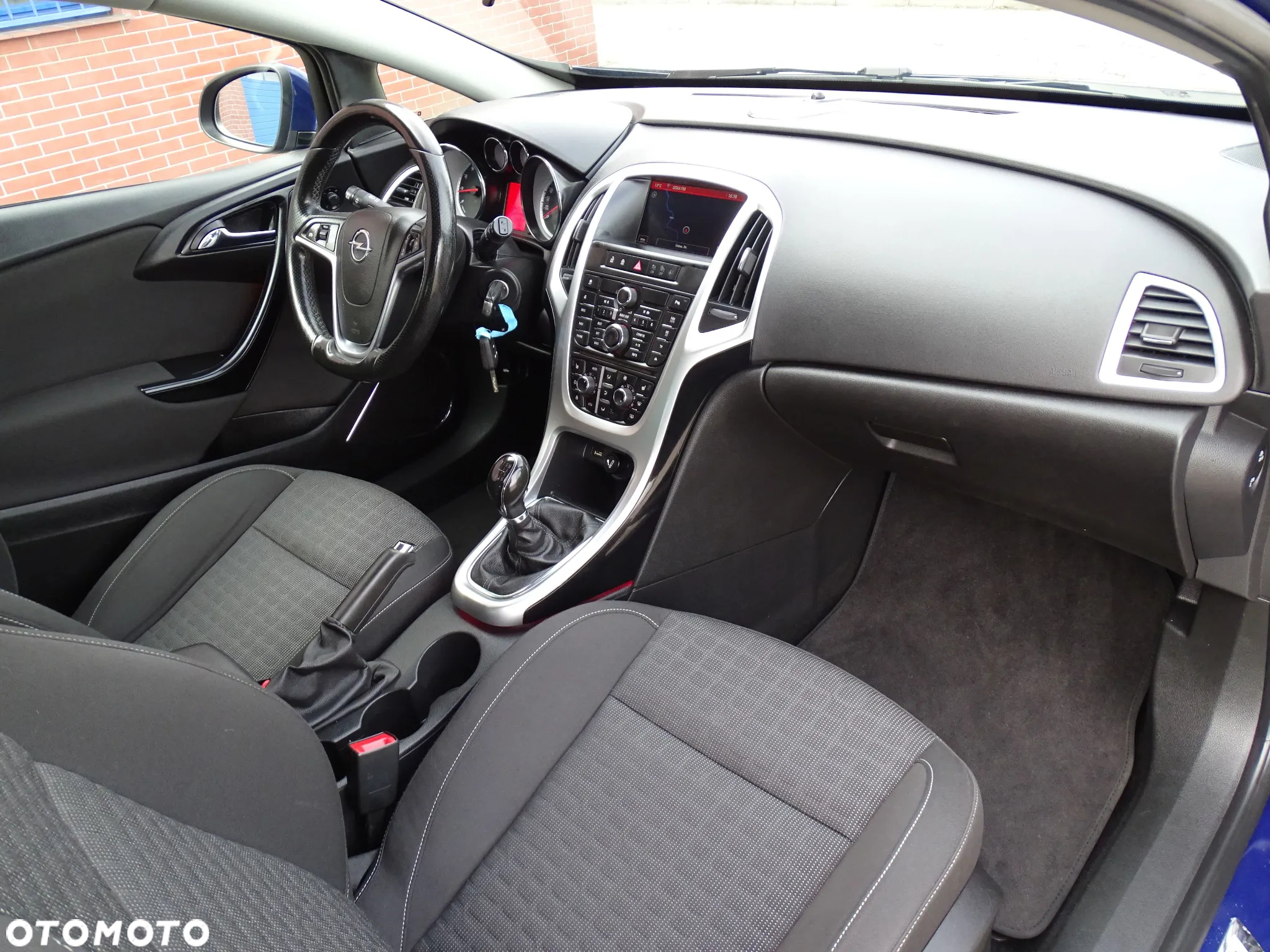 Opel Astra IV GTC 1.4 T Sport - 21