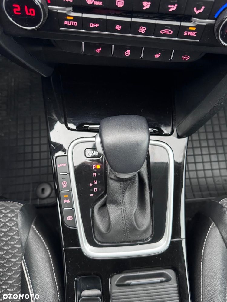 Kia Ceed 1.5 T-GDI L DCT - 24