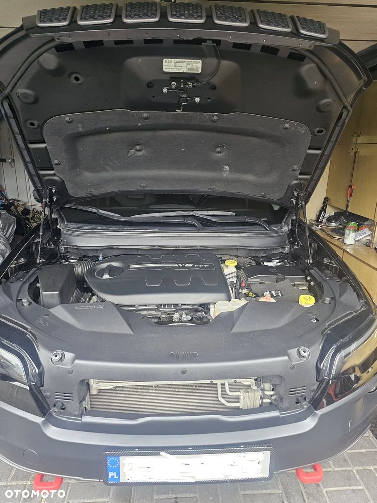 Jeep Cherokee - 8