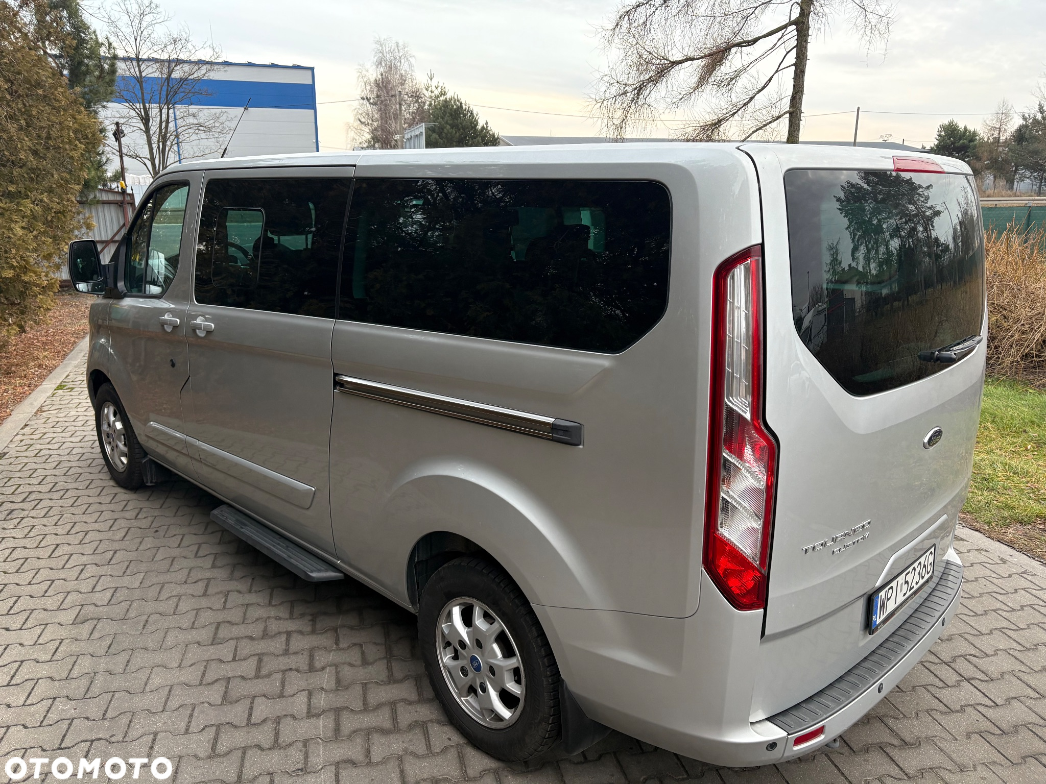 Ford Tourneo Custom - 5