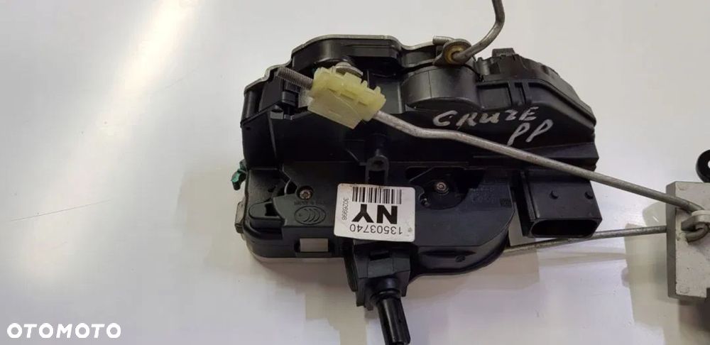 ZAMEK DRZWI PRAWY PRZÓD CHEVROLET CRUZE 13503740 - 3