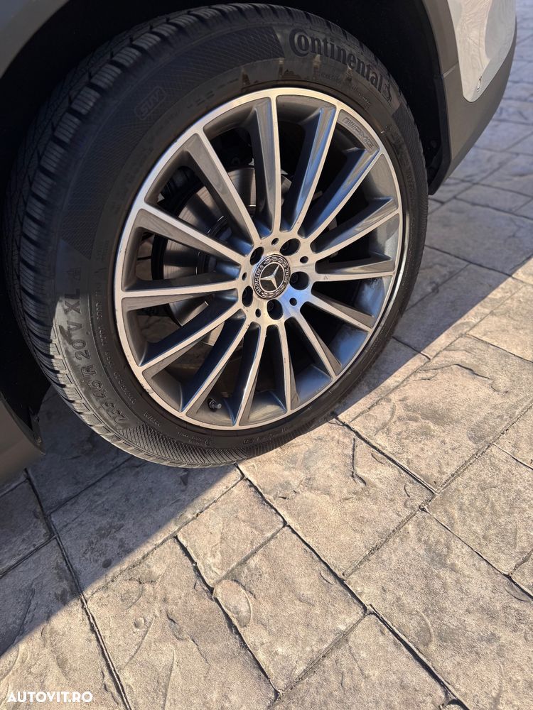 Mercedes-Benz GLC - 34