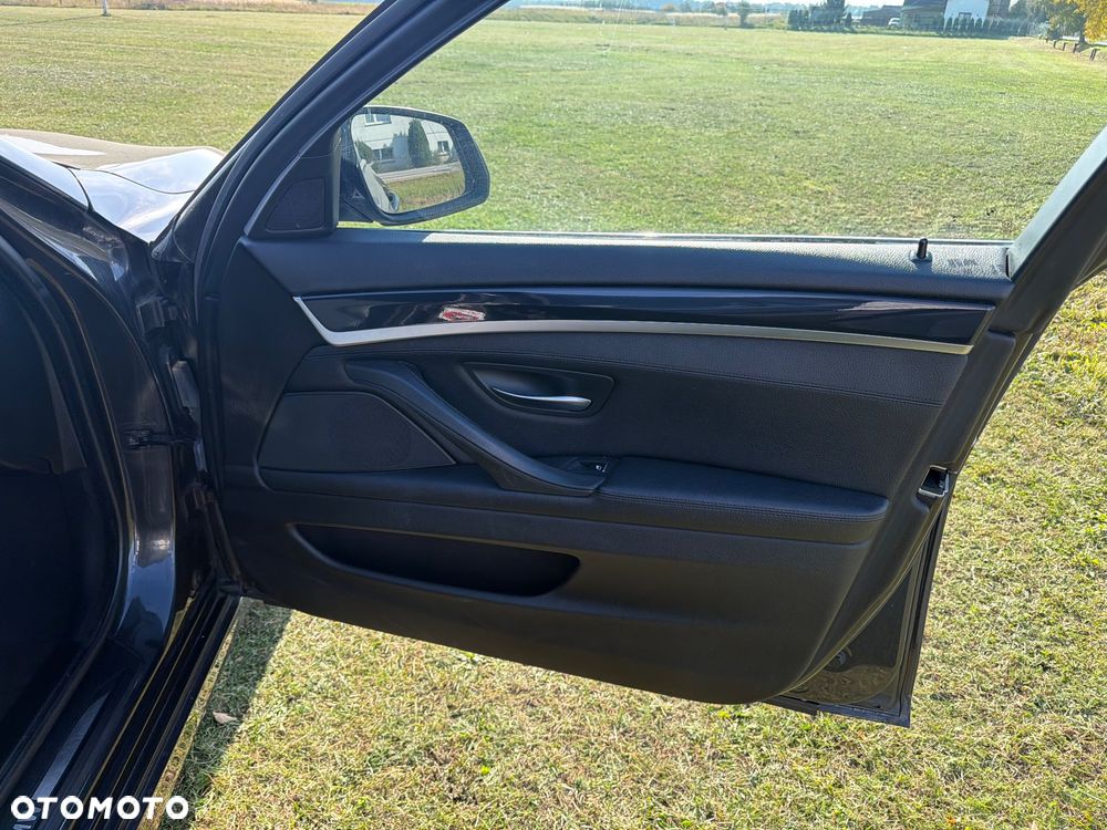 BMW Seria 5 520i Modern Line - 27