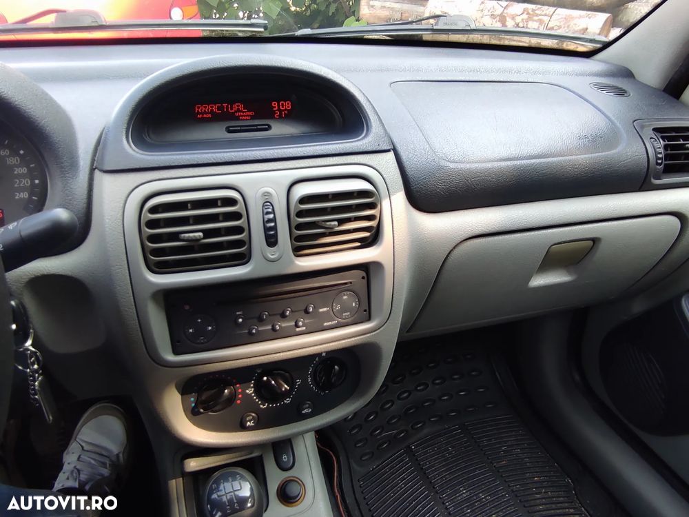 Renault Symbol 1.4 Fidji - 6