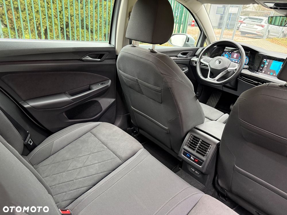 Volkswagen Golf - 23