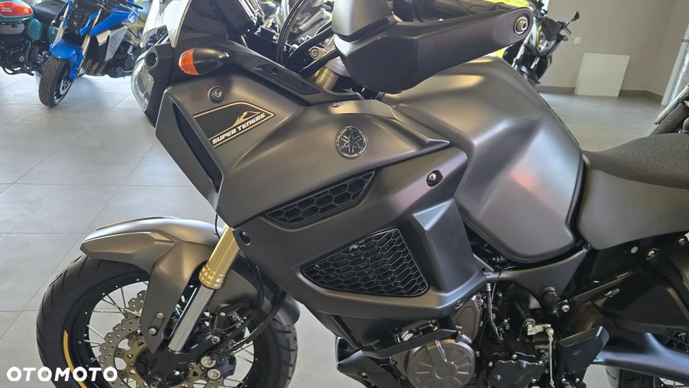 Yamaha XTZ - 13
