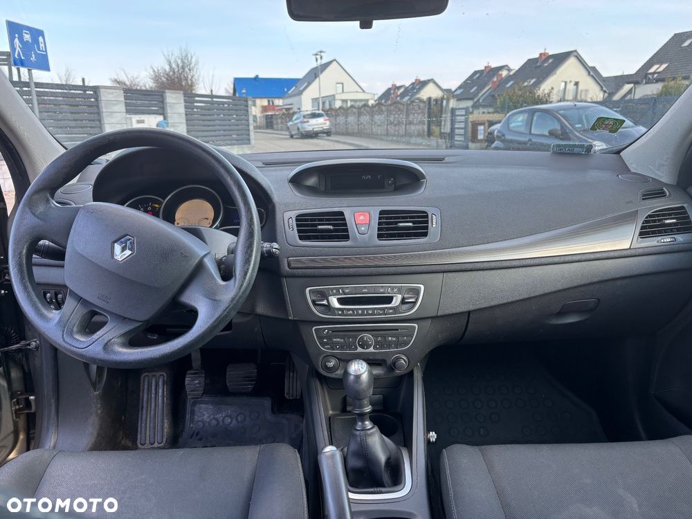 Renault Megane 1.6 16V Dynamique - 3