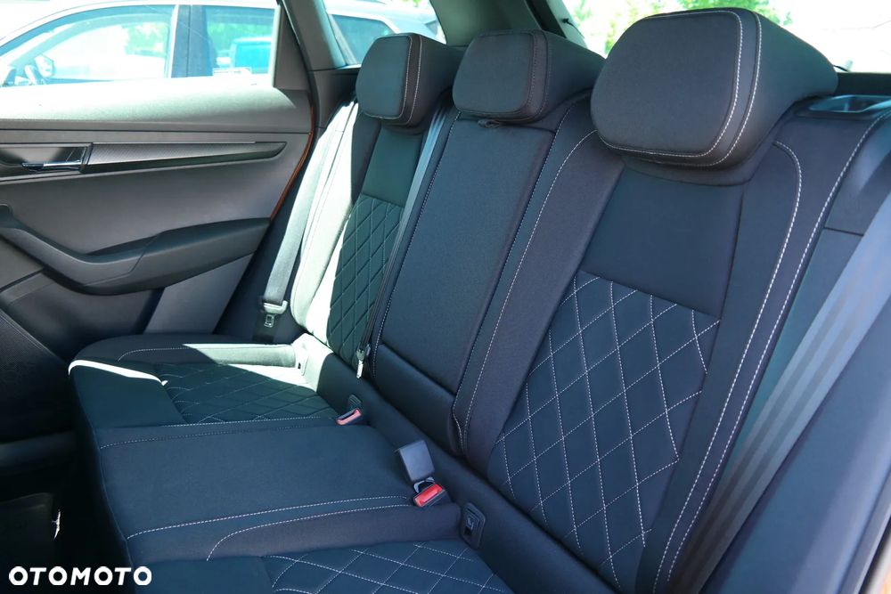 Skoda Karoq 2.0 TDI SCR 4x4 Sportline DSG - 12