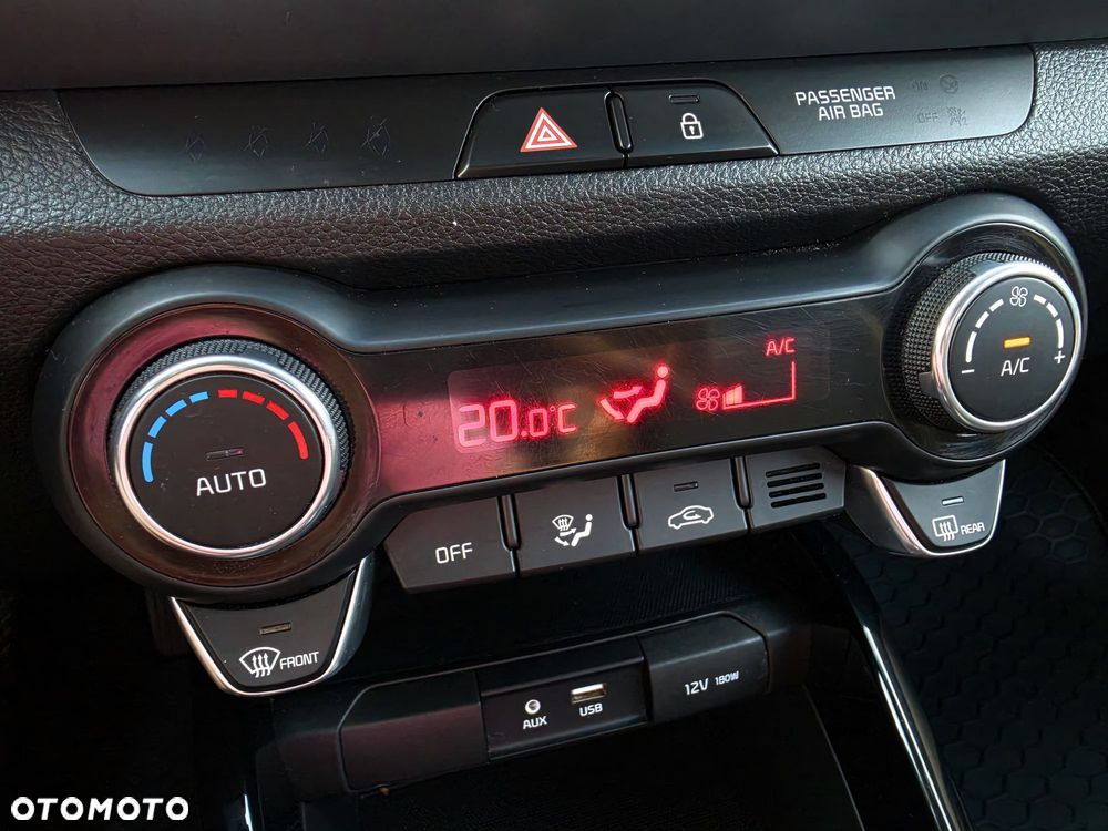 Kia Stonic 1.4 L - 25
