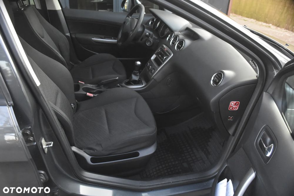Peugeot 308 1.6 Premium - 8