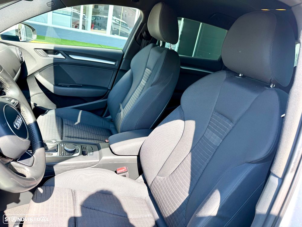 Audi A3 Sportback 1.6 TDI S-line S tronic - 14