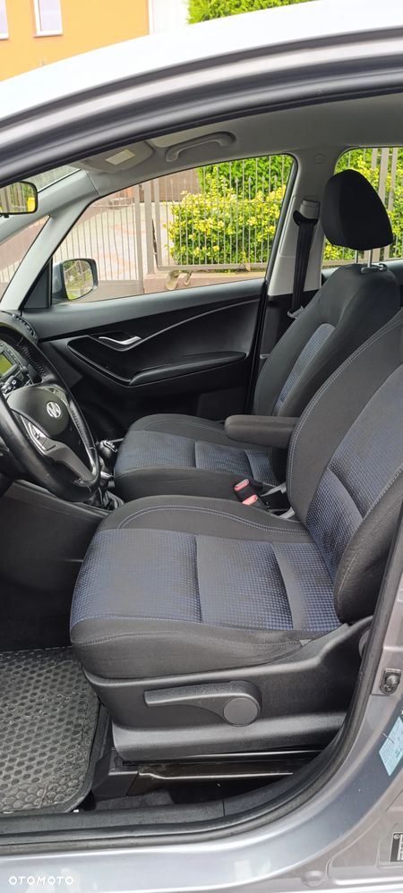 Hyundai ix20 - 11