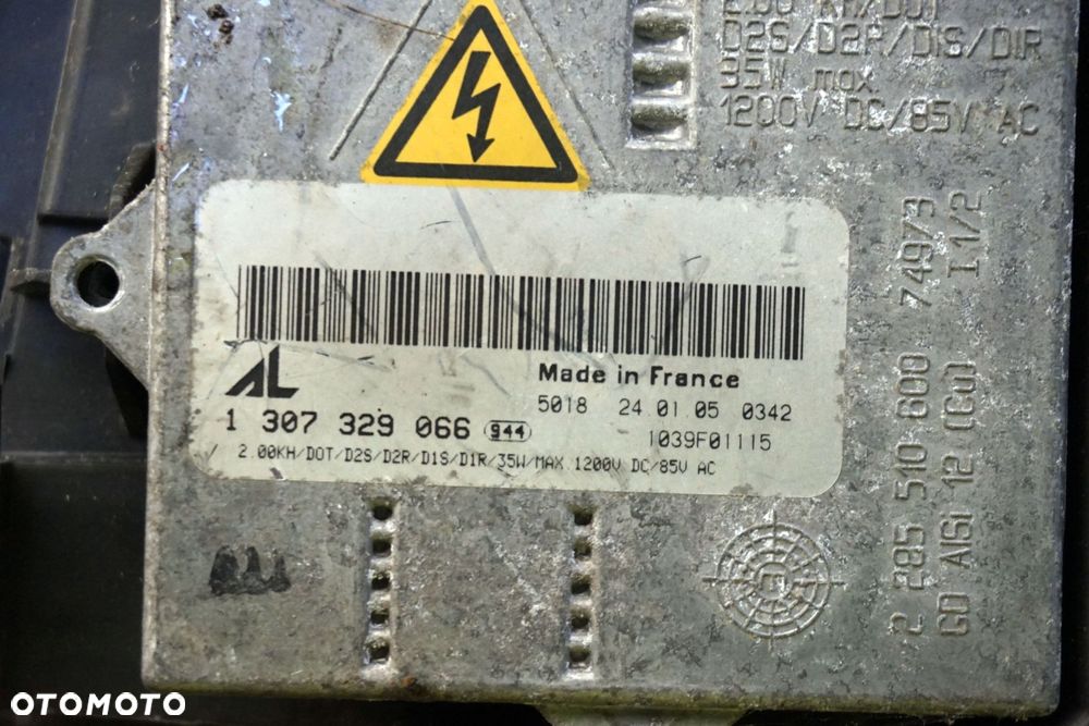 LAMPA PRZEDNIA PRAWA A3 8P 8P0941003N XENON AUDI 2003-2008 - 6