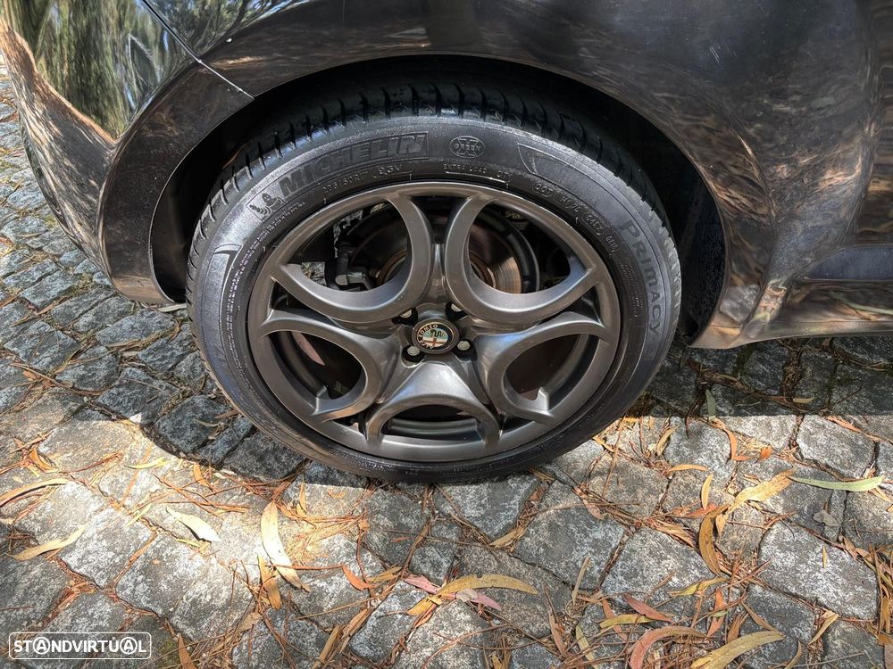 Alfa Romeo MiTo - 13