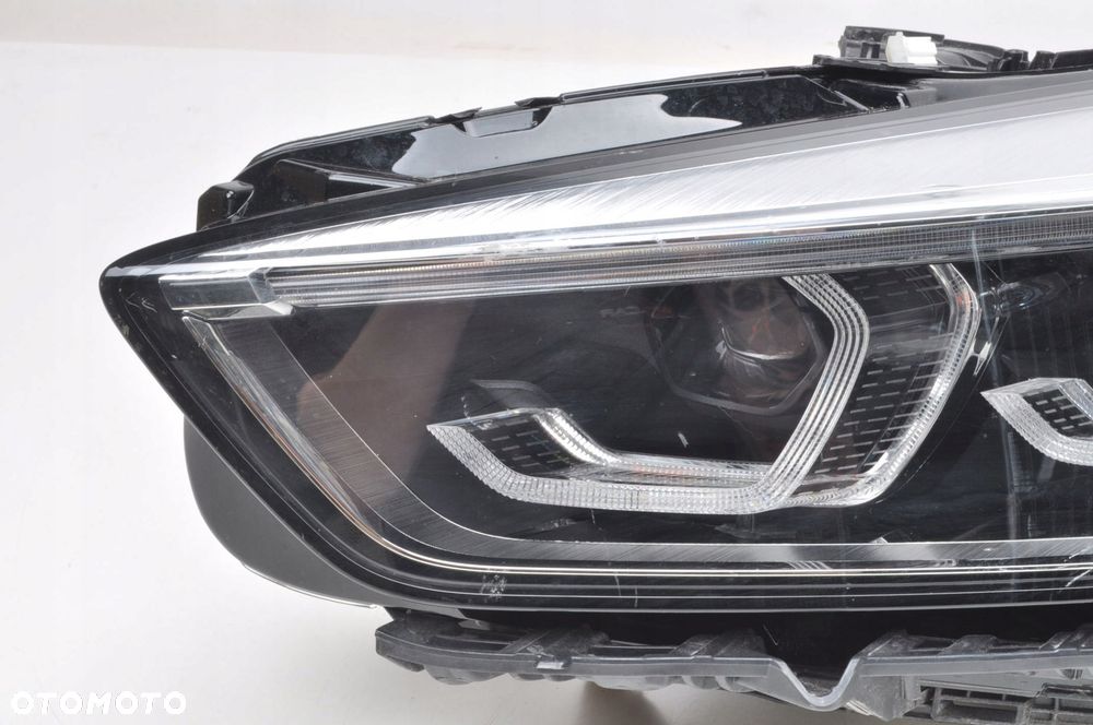 BMW 1 F40 LAMPA LEWA PRZEDNIA LEWY PRZÓD UK 5A1E057 - 2
