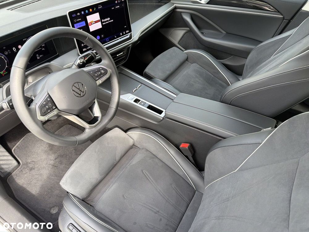 Volkswagen Passat - 11