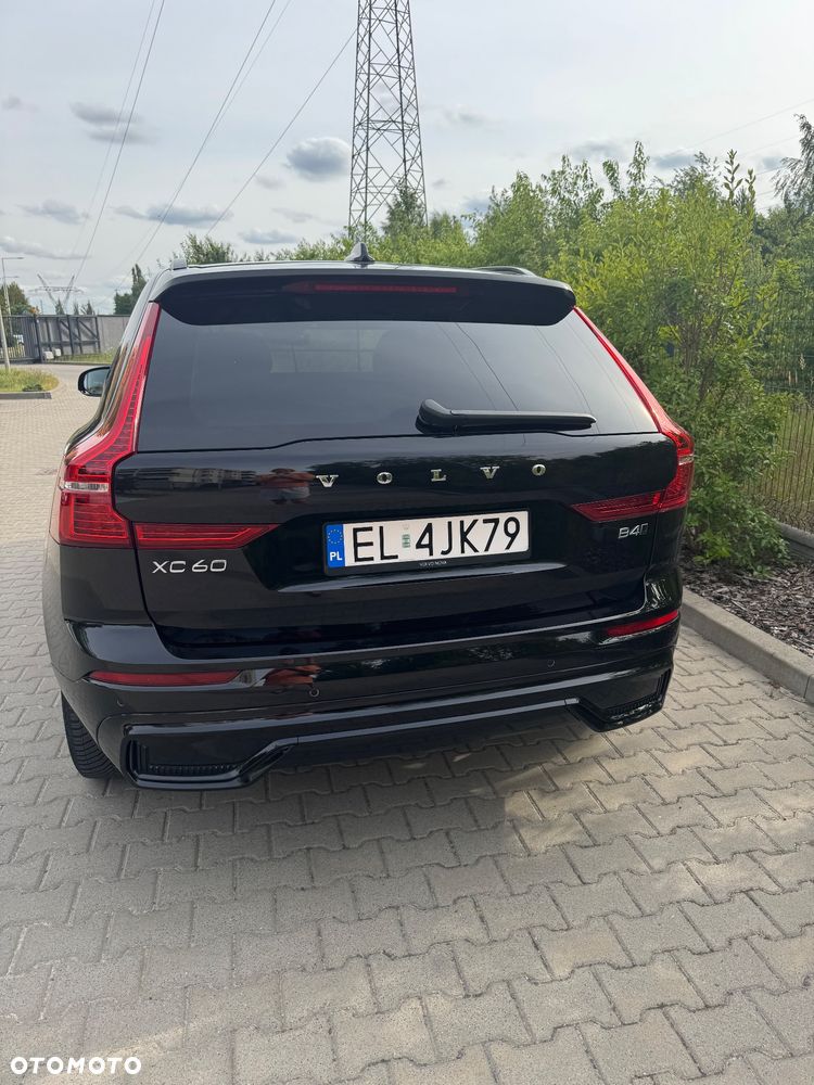 Volvo XC 60 B4 D AWD Plus Dark - 5