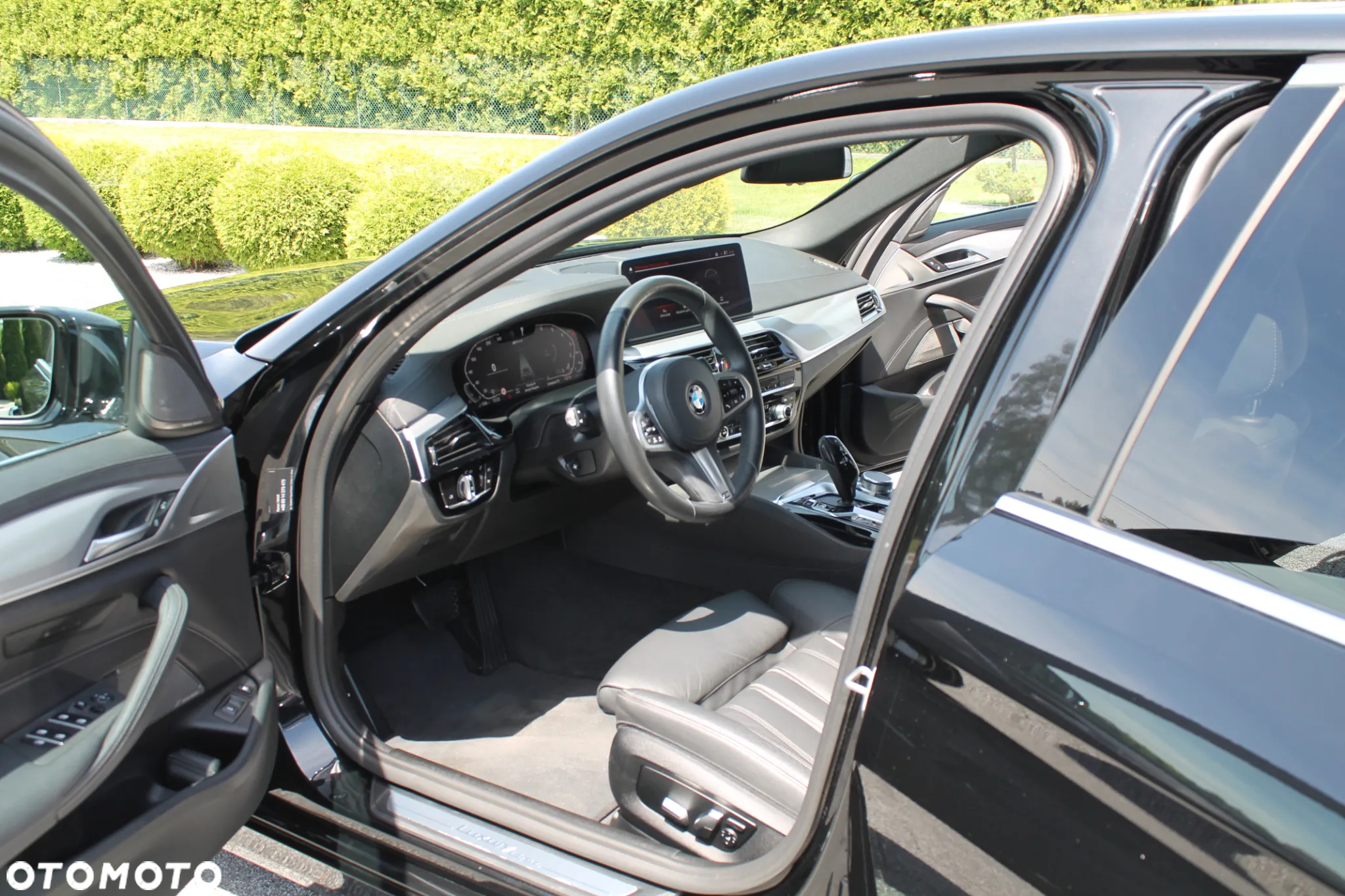 BMW Seria 5 530e Luxury Line - 23