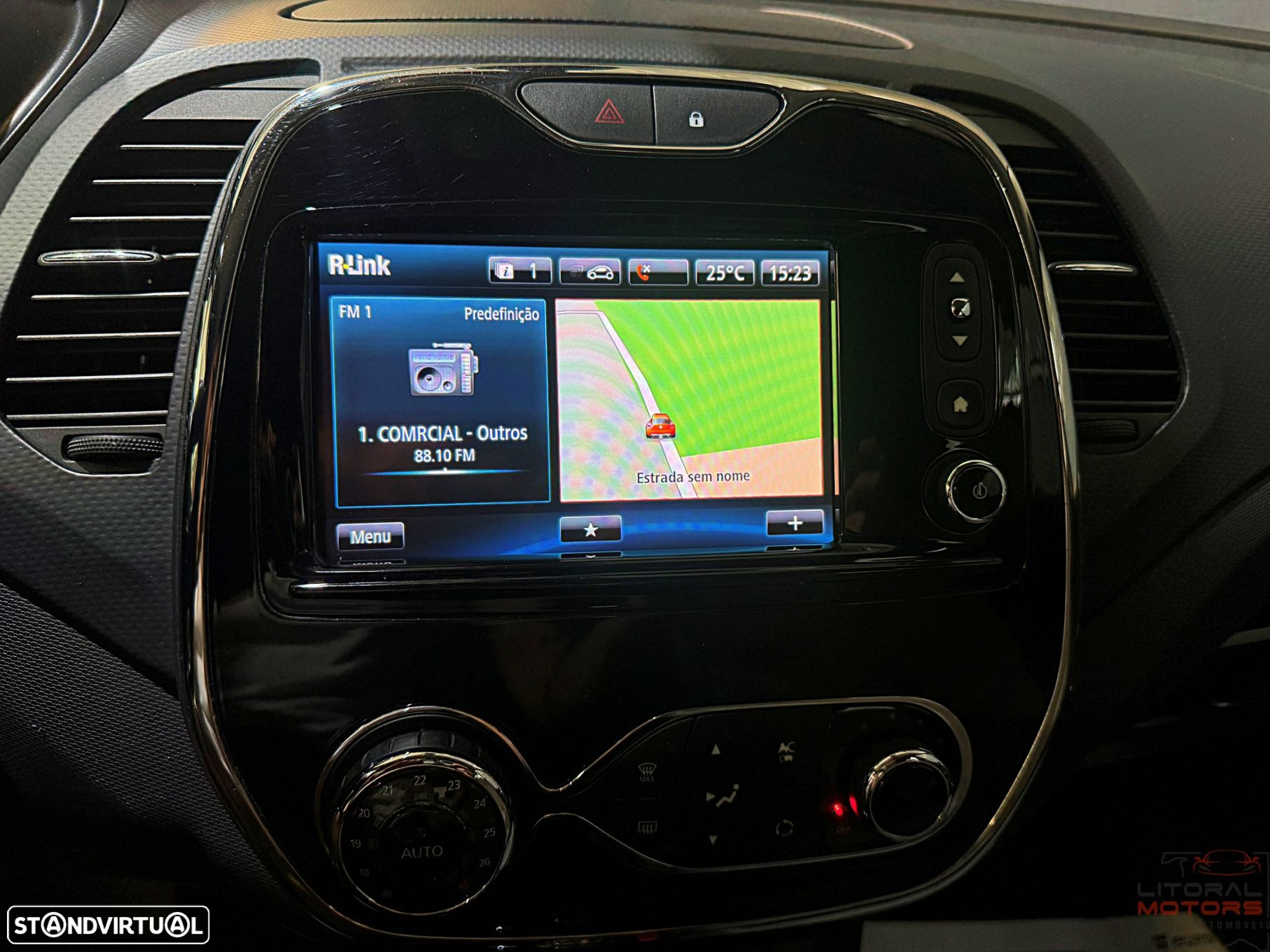 Renault Captur 1.5 dCi Exclusive XMOD EDC - 26