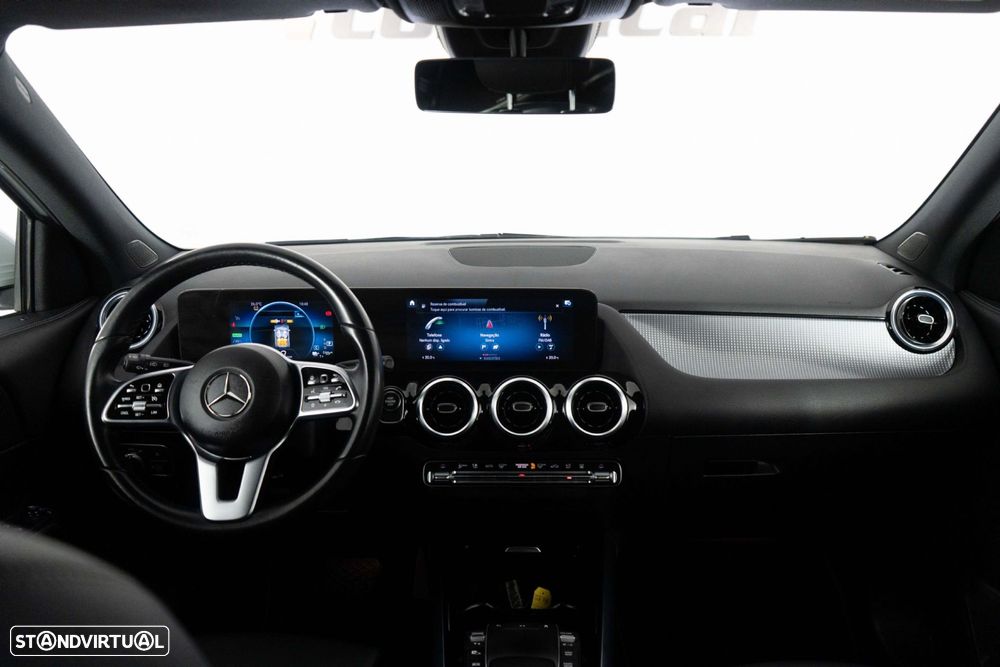 Mercedes-Benz GLA 250 e - 22