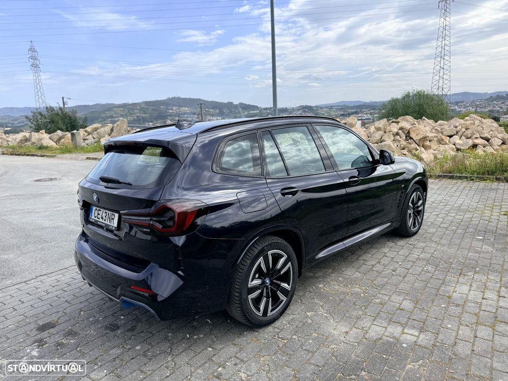 BMW iX3 M Sport Impressive - 14