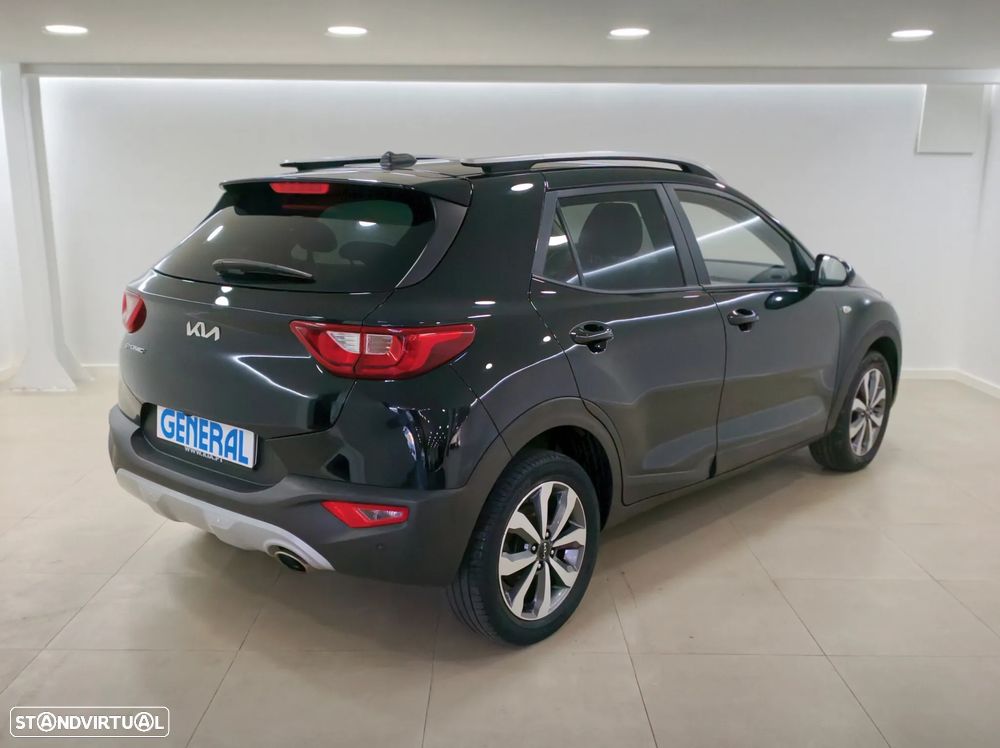 Kia Stonic 1.2 Dynamic — fotografia 3