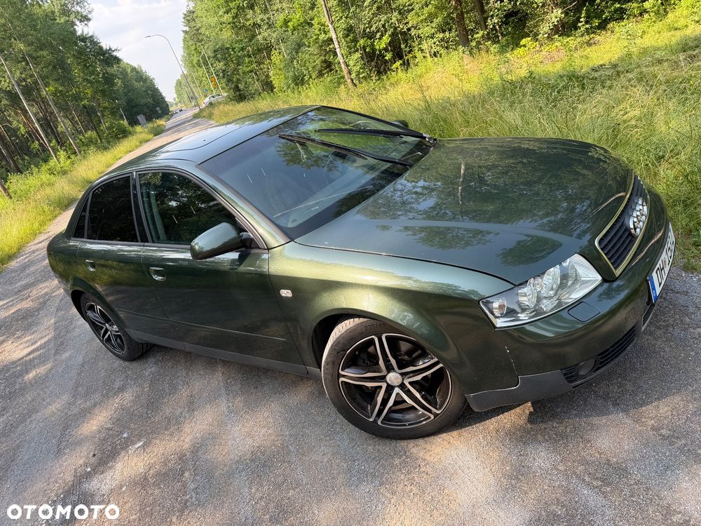 Audi A4 Limousine 2.4 - 2
