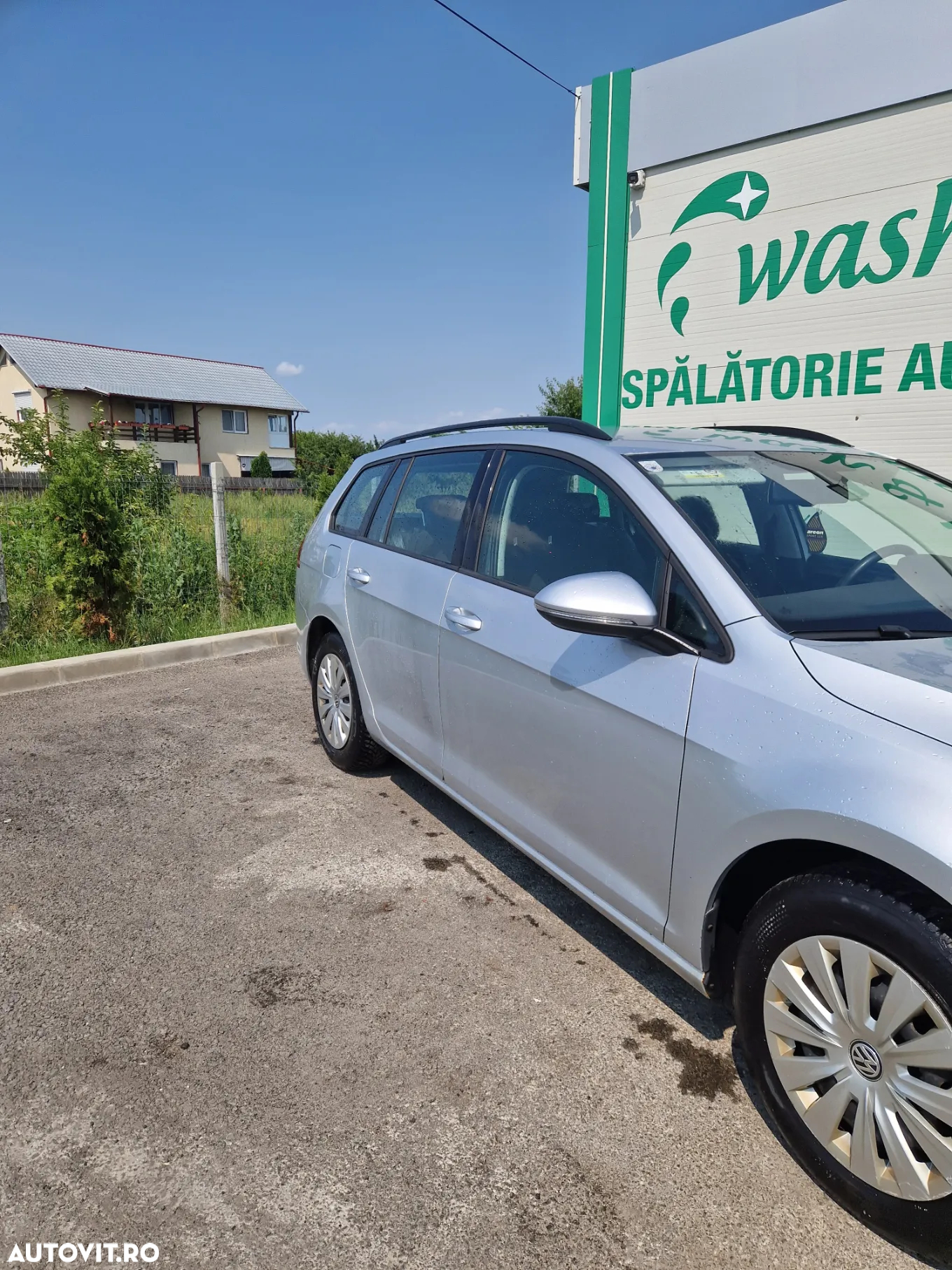 Volkswagen Golf 1.6 TDI SCR Comfortline - 5