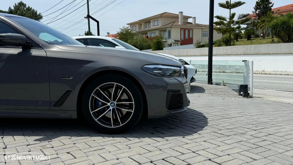 BMW 530 e Pack Desportivo M - 26
