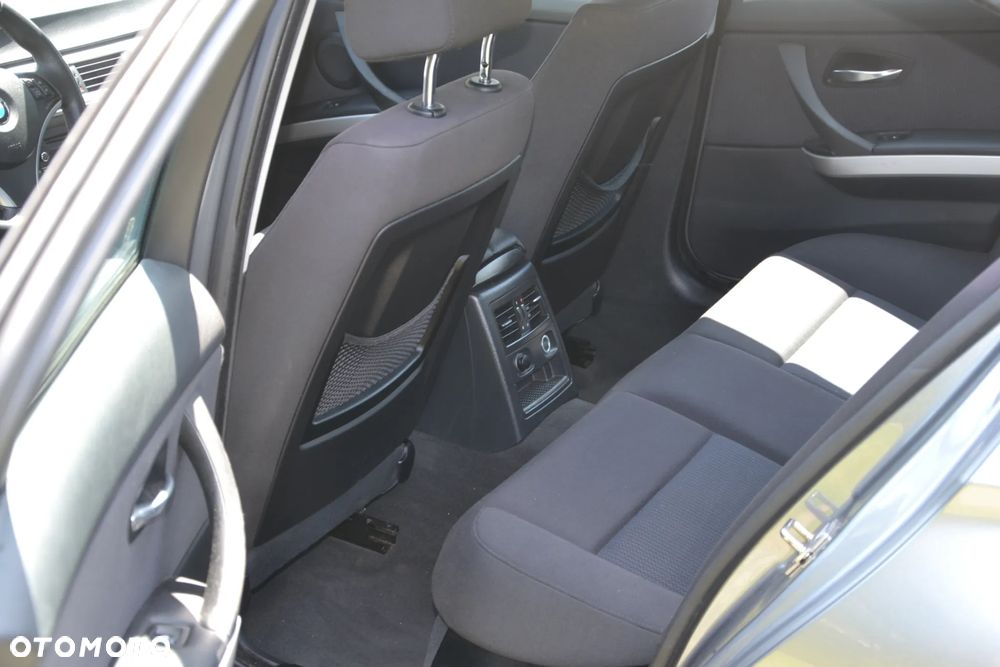 BMW Seria 3 318i Edition Lifestyle - 13
