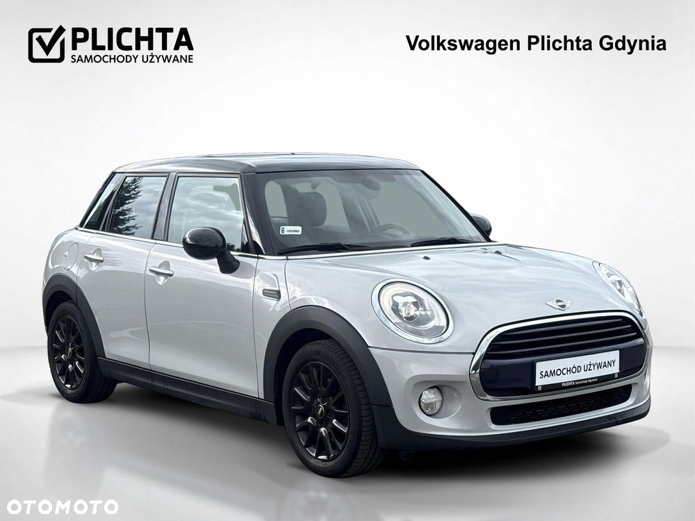MINI Cooper Standard - 8