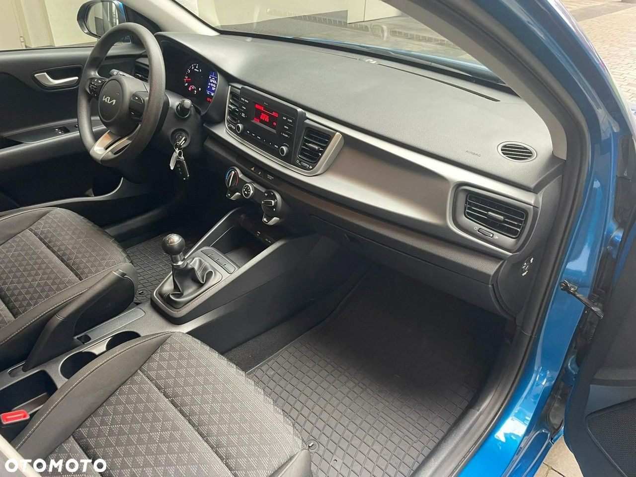 Kia Rio 1.2 M - 13
