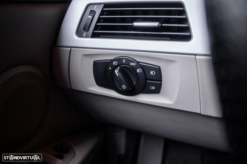 BMW 320 d Auto - 19