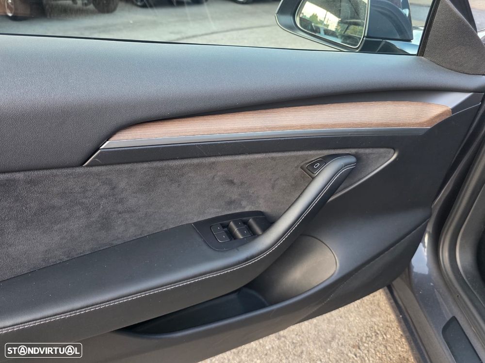 Tesla Model 3 Long Range Tração Integral - 14
