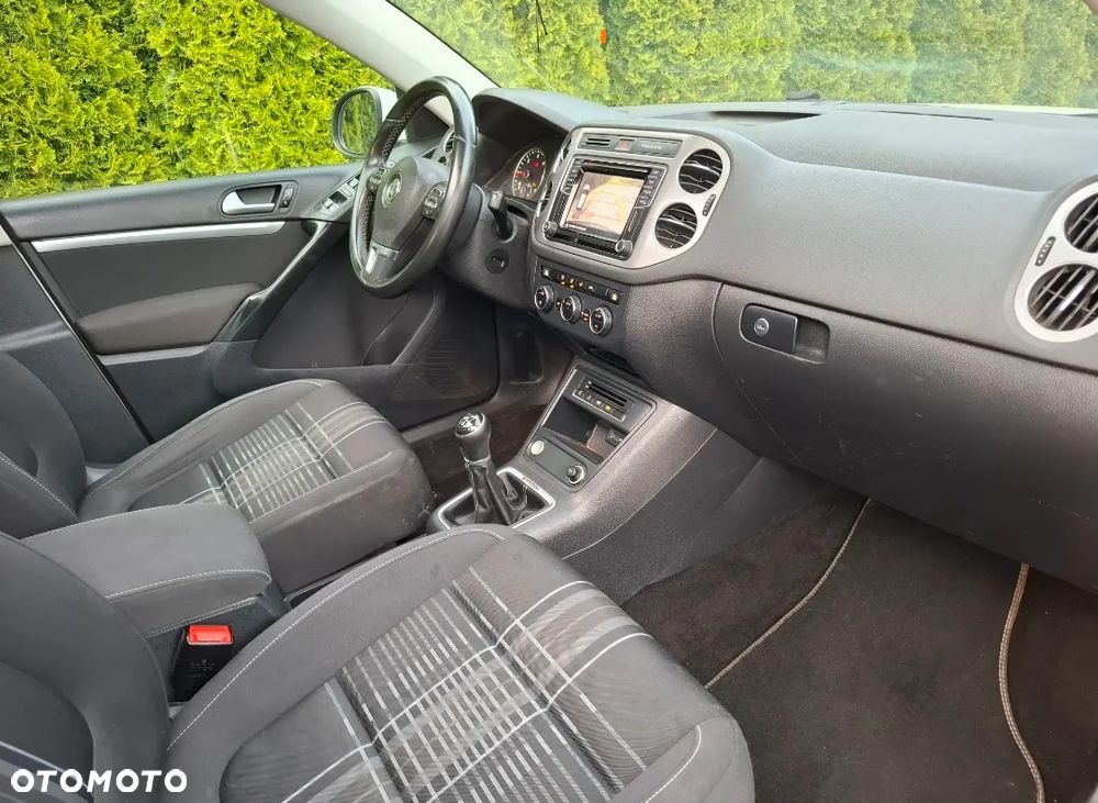 Volkswagen Tiguan - 6